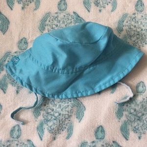 Medium The Honest Company blue sun bucket hat